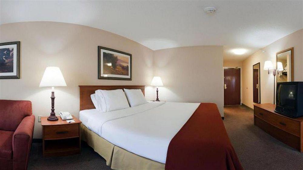 Hotel Express Gas By Ihg Gas City